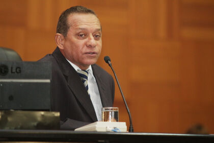 A convite de governador, ex-deputado afirma que será candidato a prefeito de Nobres