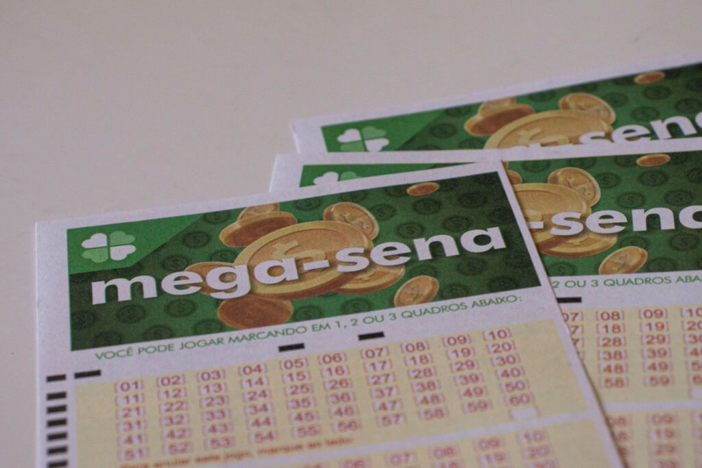 Mega-Sena 2823: sorteio deste sábado (1º) pode pagar R$ 10 milhões