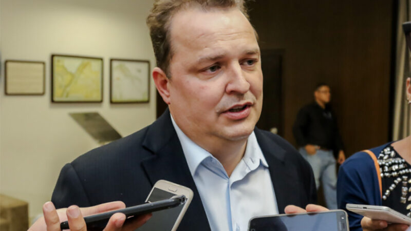 Russi diz não guardar mágoa com saída de Natasha e lembra que ela sempre teve apoio do PSB