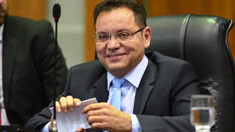 Botelho cresce e vai a 34,8%, mas fragmentação de candidaturas pode forçar segundo turno em Cuiabá