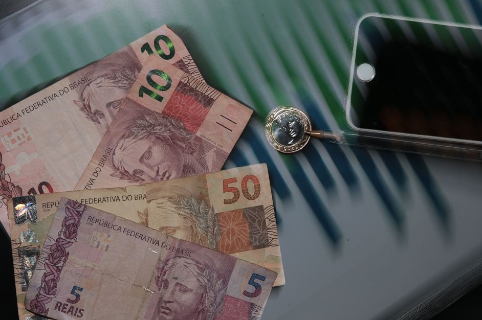 Dívida pública tem alta em junho e sobe a 77,8% do PIB, mostra BC