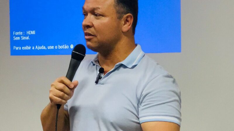 Claudio Ferreira critica burocracia para pagamento de IPTU e promete acionar o prefeito judicialmente