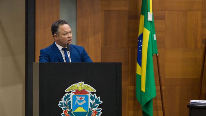 Cláudio critica indústria da multa e reafirma voto contrário a projeto que prevê penalidade de R$ 23 mil