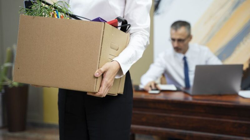 Mudança de emprego, salário baixo e desvalorização profissional: veja principais motivos para pedidos de demissão