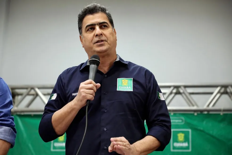 Emanuel revela que vereadores favoráveis à investigação estão retornando para sua base