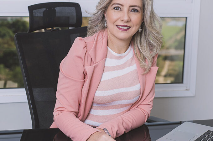 Flávia Moretti crítica lei que determina mínimo de 30 ônibus em Várzea Grande: “uma discrepância”