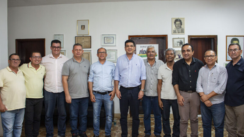 Kalil Baracat amplia base de apoio ao projeto de reeleição em Várzea Grande e coalizão chega a nove partidos