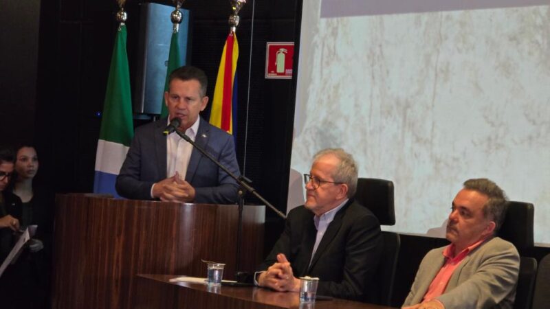 Mauro Mendes anuncia uso de inteligência artificial para evitar desmatamento químico em áreas de MT