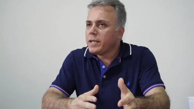 Pré-candidato acusa adversários de não terem propostas e de defenderem interesses financeiros