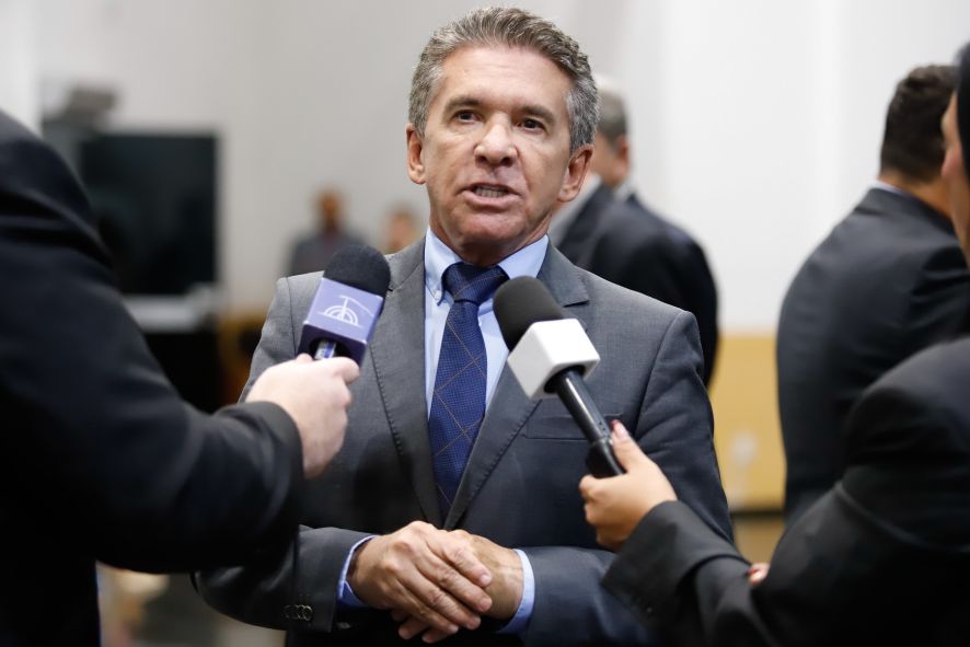 Presidente do TCE é contrário à nova intervenção e defende estadualização de dois hospitais