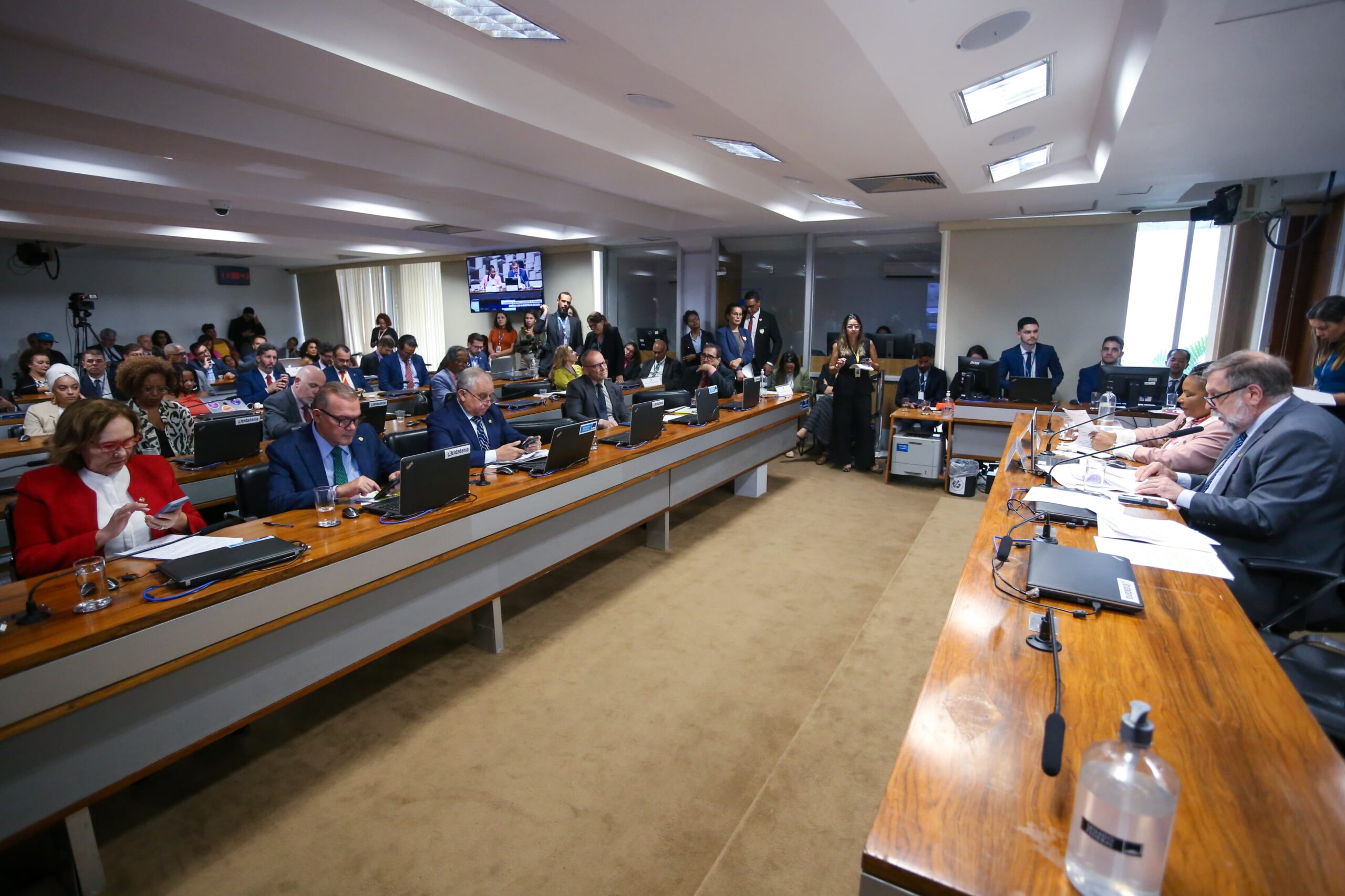 Senador questiona ministra da Cultura sobre investimentos em MT e pede a volta dos Jogos dos Povos Indígenas