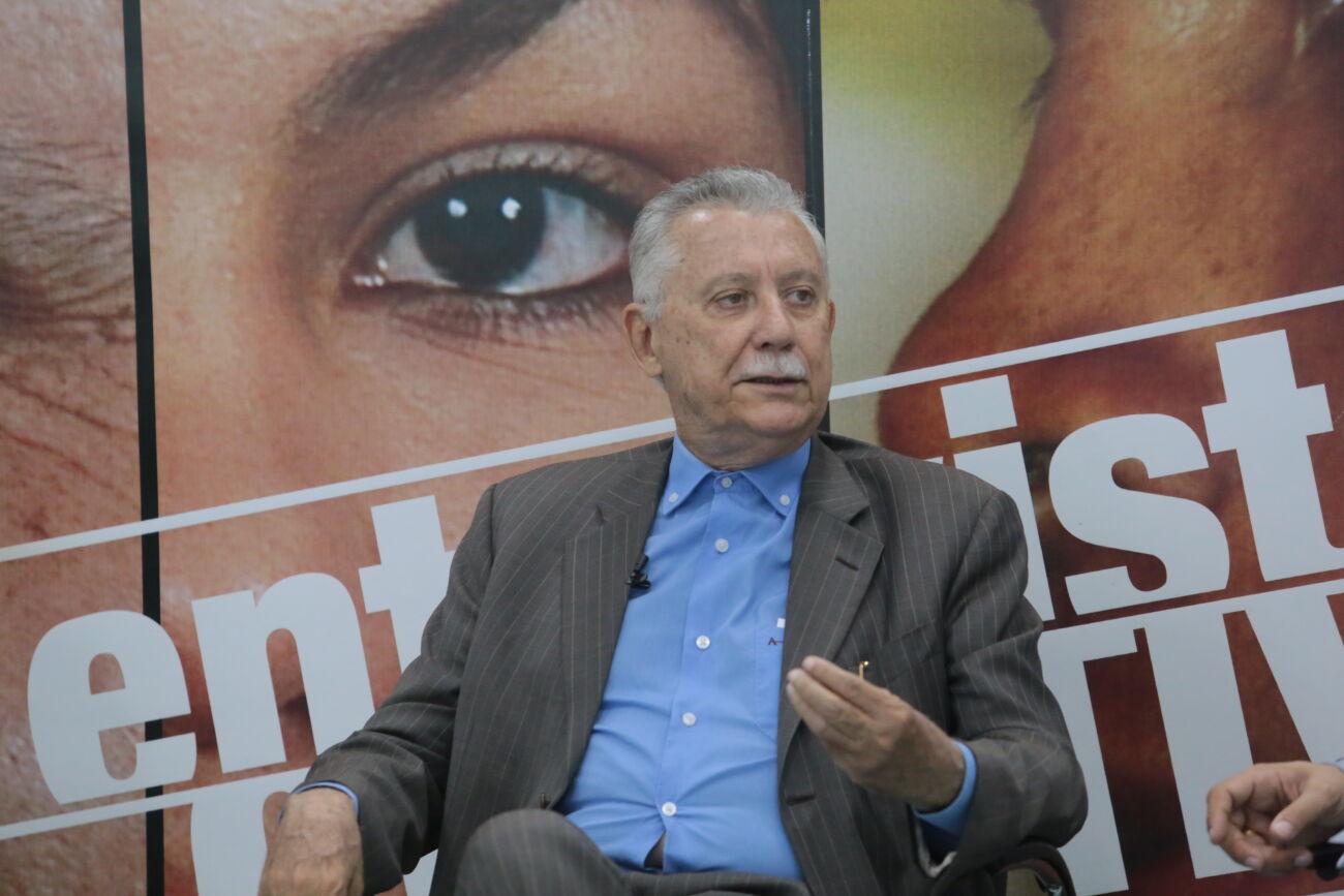Suplente de senador confirma acordo de rodízio e aguarda senadora cumprir
