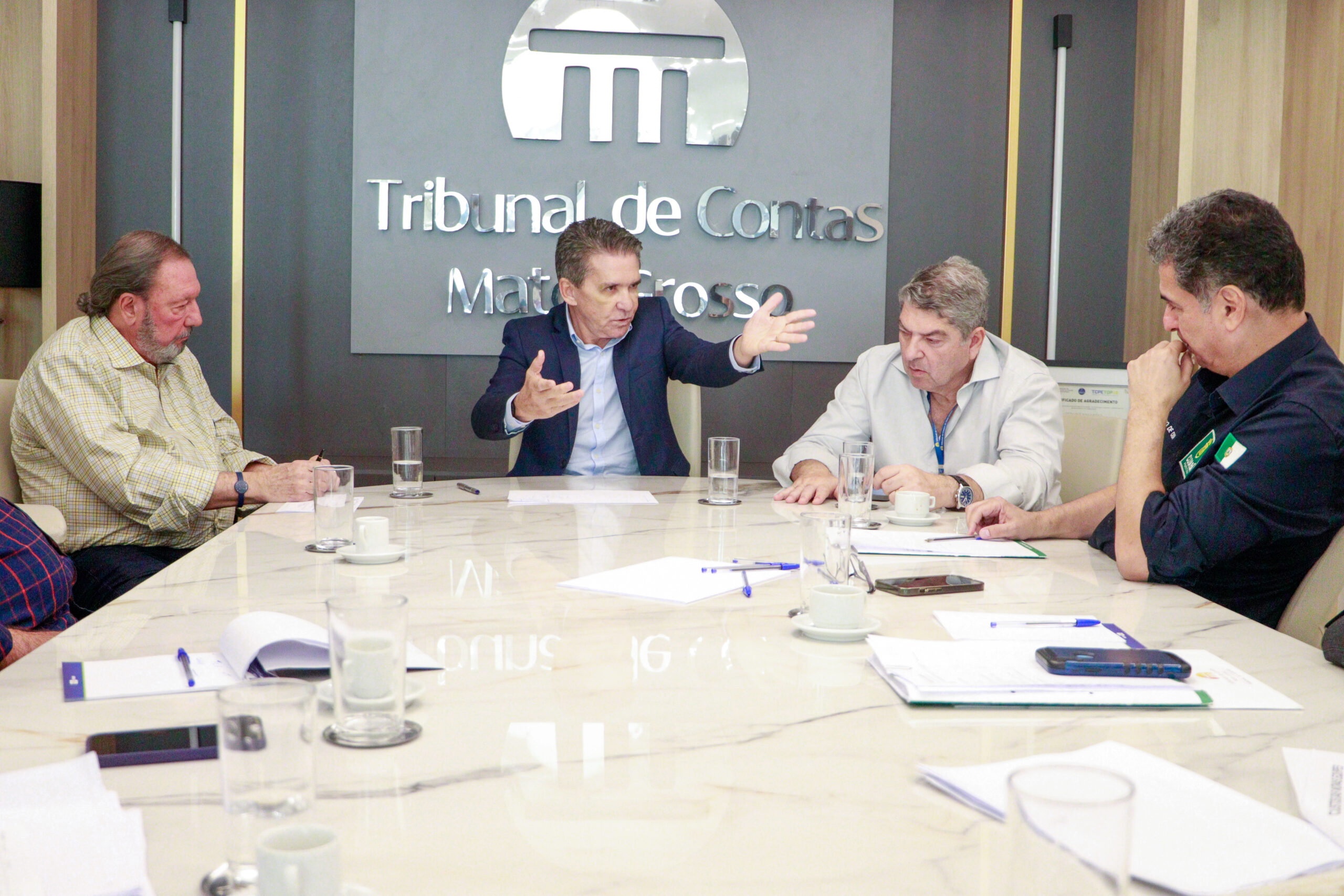 TCE forma comissão para Cuiabá quitar dívidas com empresas e servidores e garantir atendimentos na Saúde