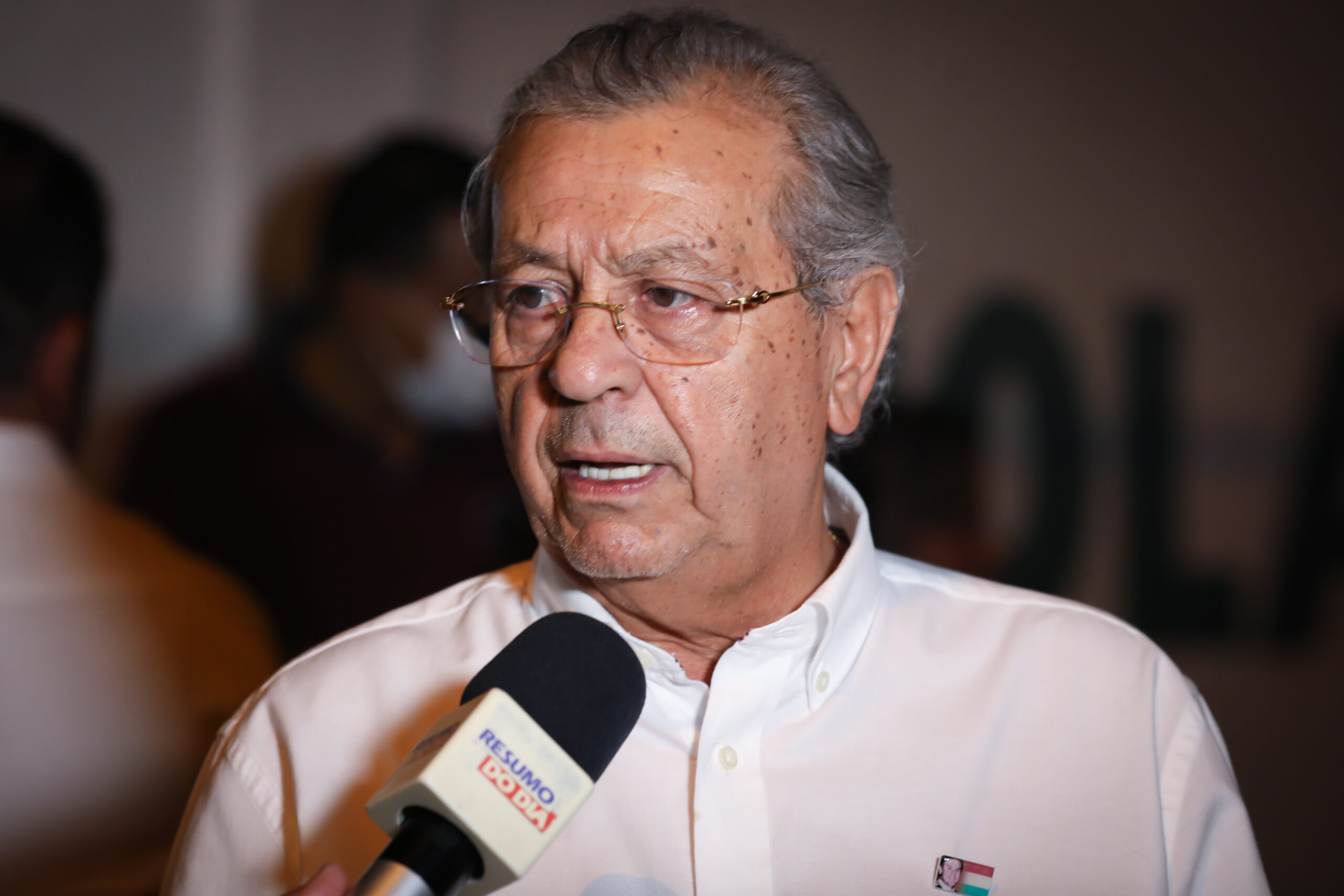 “Um guri com 15 anos que sabe matar não tem que tomar uns tapas?”, questiona senador