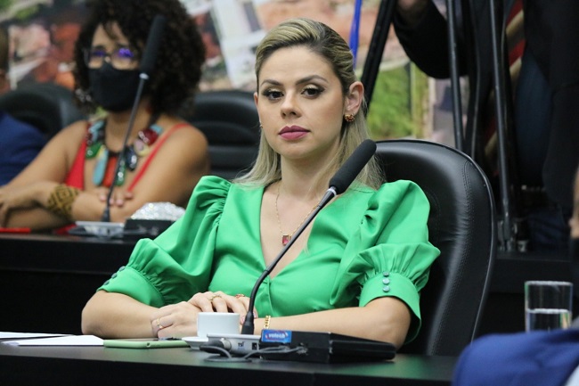 Vereadora pede desculpas após afirmar ter “sofrido preconceito por ser branca”