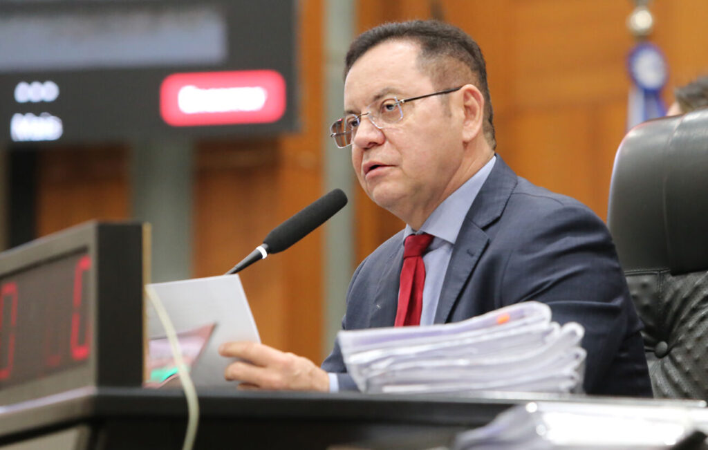 Botelho prepara ‘raio x’ da saúde e garante medidas urgentes para o setor se for eleito