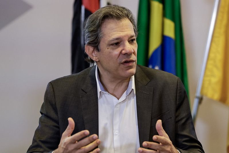 Haddad e Ceron divergem sobre “componente ideológico“ por parte do mercado