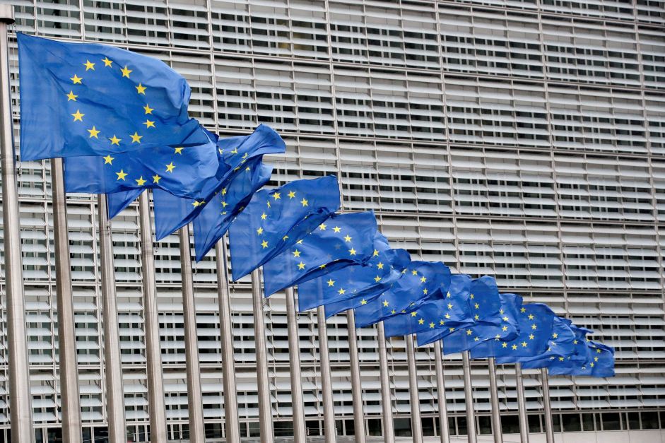UE propõe tarifas de retaliação de 25% sobre algumas importações dos EUA