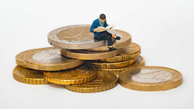 Com imposto sobre super-ricos, Brasil arrecadaria R$ 260 bi por ano, diz estudo