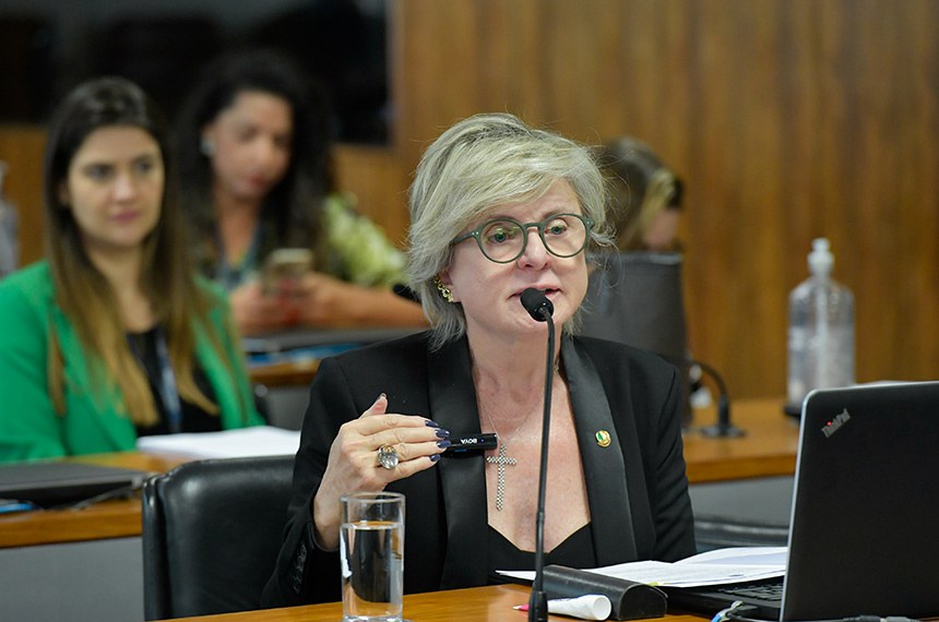 Com relatoria de Buzetti, comissão aprova PL que garante acesso de crianças a programas de saúde mental pelo SUS