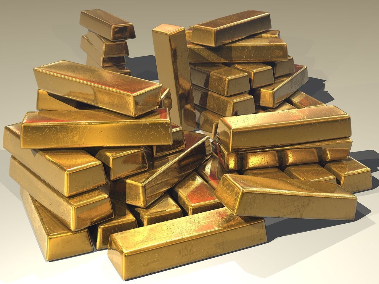 Ouro fecha em alta de mais de 1%, com rebaixamento dos EUA