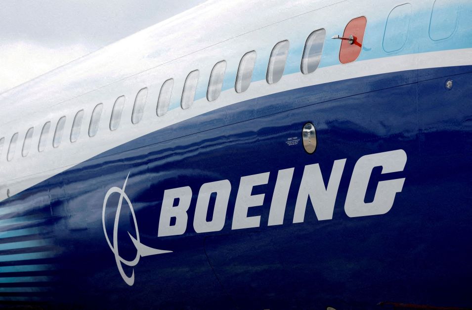 Boeing retoma produção de 737 MAX um mês após fim de greve nos EUA