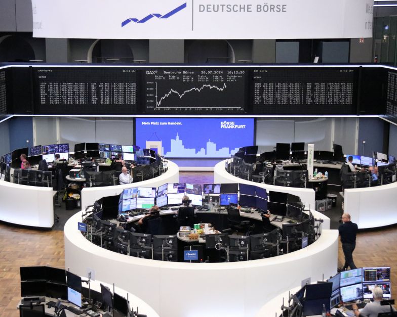 Bolsas da Europa recuam de olho em decisão do Fed e balanços
