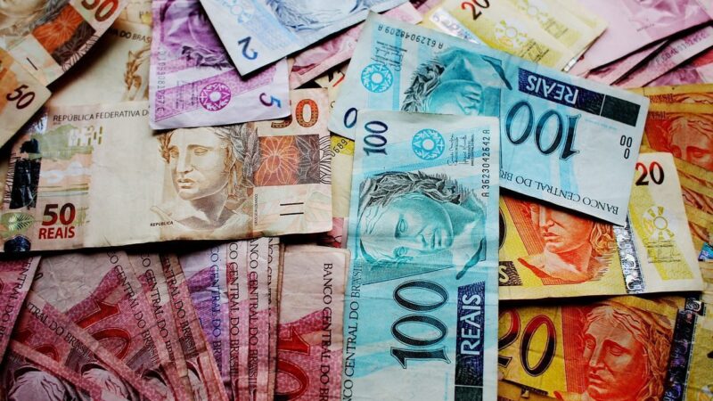 Governo anuncia congelamento de R$ 31,3 bi no orçamento e aumento no IOF
