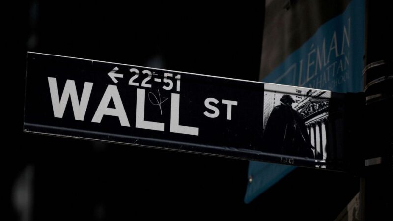 Wall Street avança depois de Powell sinalizar corte de juros no Fed