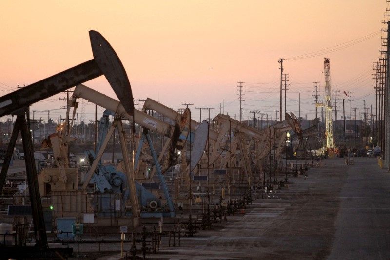 Preços do petróleo saltam com temores de escalada do conflito no Oriente Médio