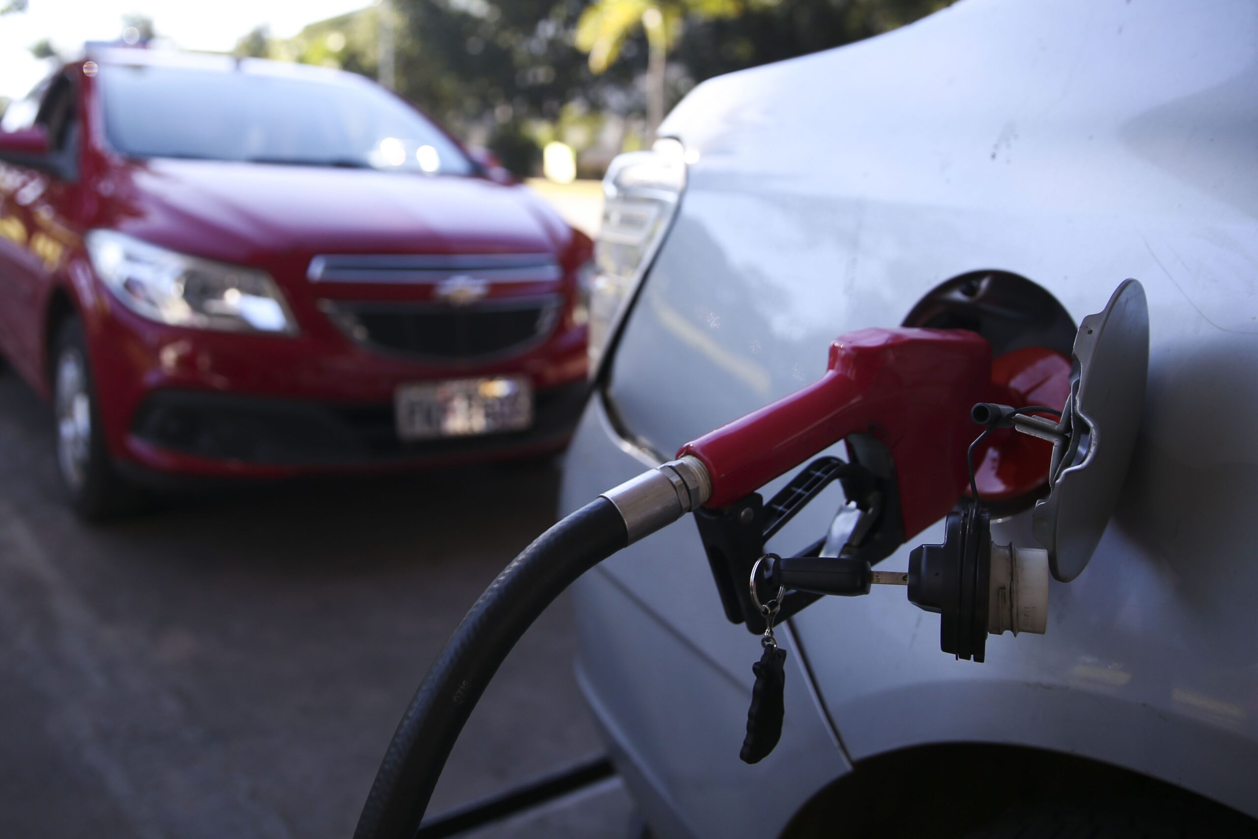 Vendas de diesel no Brasil crescem 3,77% e gasolina recuou 8,6% em junho, diz ANP