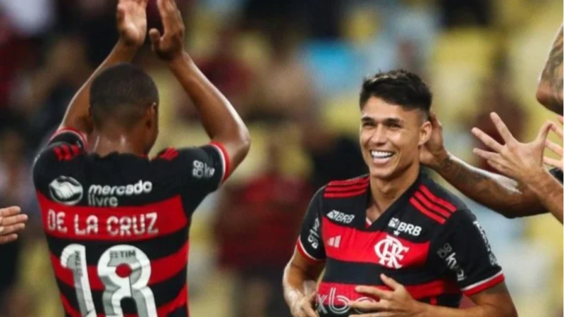Flamengo recebe o Atlético-Go pela liderança