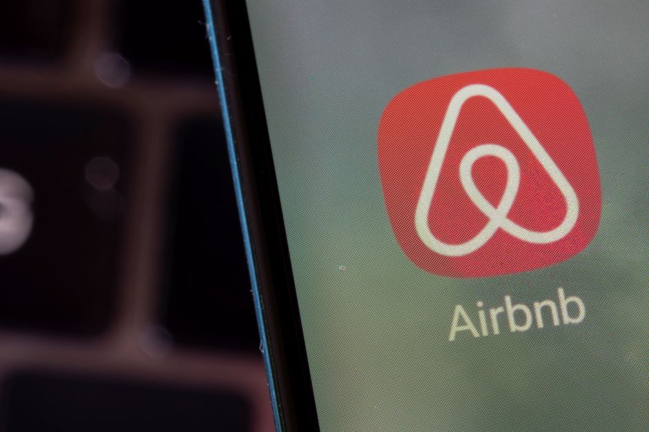 Airbnb prevê receita abaixo do esperado no 3º tri em meio a cautela de viajantes por preocupações econômicas