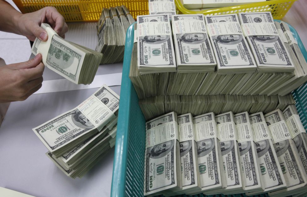 BC intervém no câmbio e anuncia leilão à vista de até US$ 1,5 bilhão nesta sexta (30)