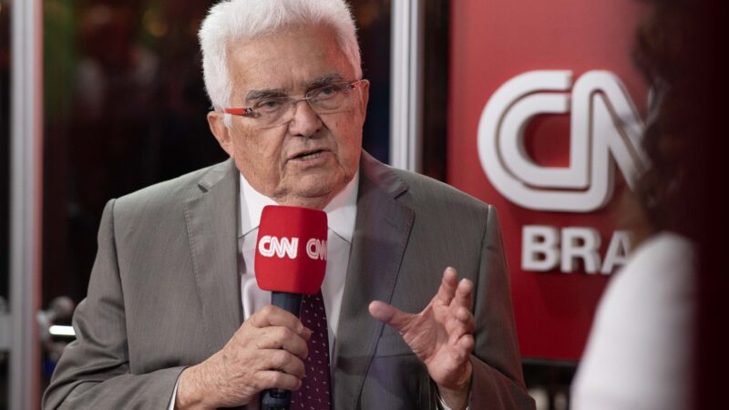 Brasil precisa corrigir déficit previdenciário para ter crescimento sustentável, diz Raul Velloso à CNN