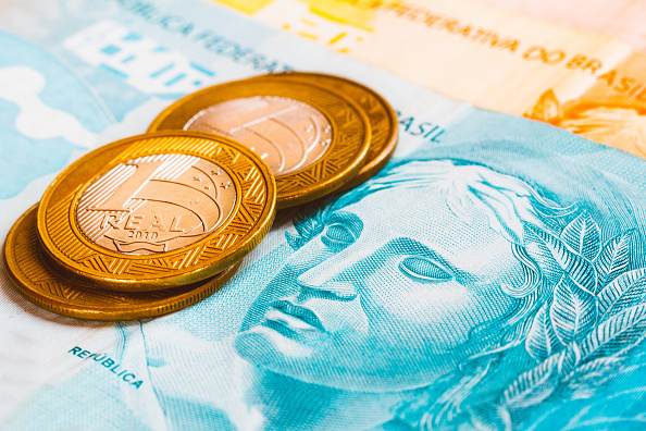 Dinheiro esquecido: brasileiros ainda têm R$ 8,5 bilhões para sacar, diz BC