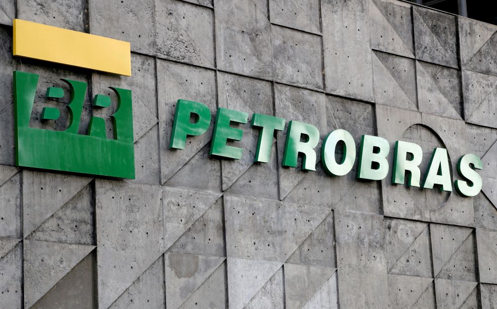 Petrobras tem produção recorde de diesel S-10 e gasolina em 2024