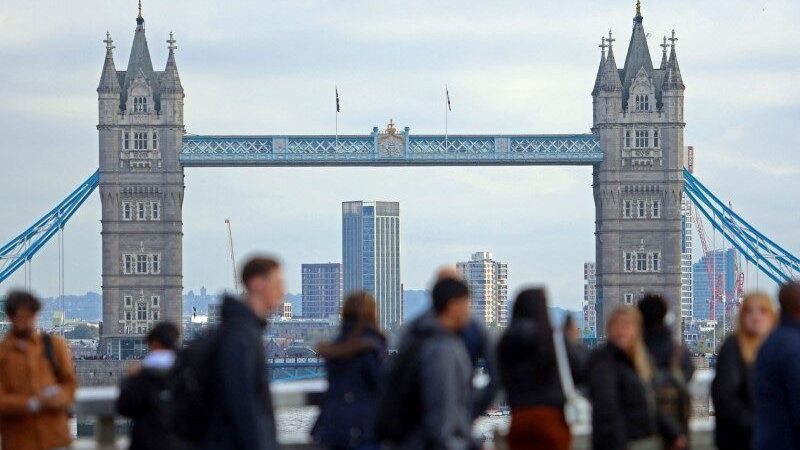 No Reino Unido, taxa de desemprego tem queda e vai a 4,2% no trimestre até junho
