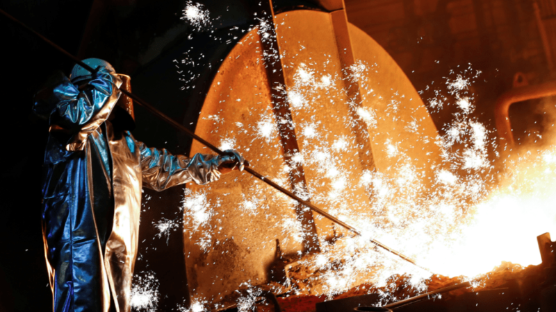 PMI industrial da Alemanha cai a 43,2 em julho, mas supera prévia