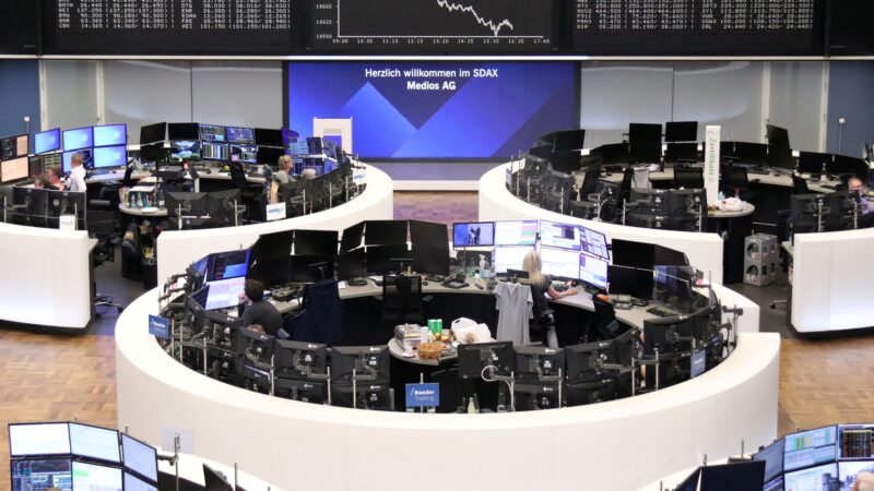 Ações na Europa avançam em meio à expectativa por corte de juros do BCE