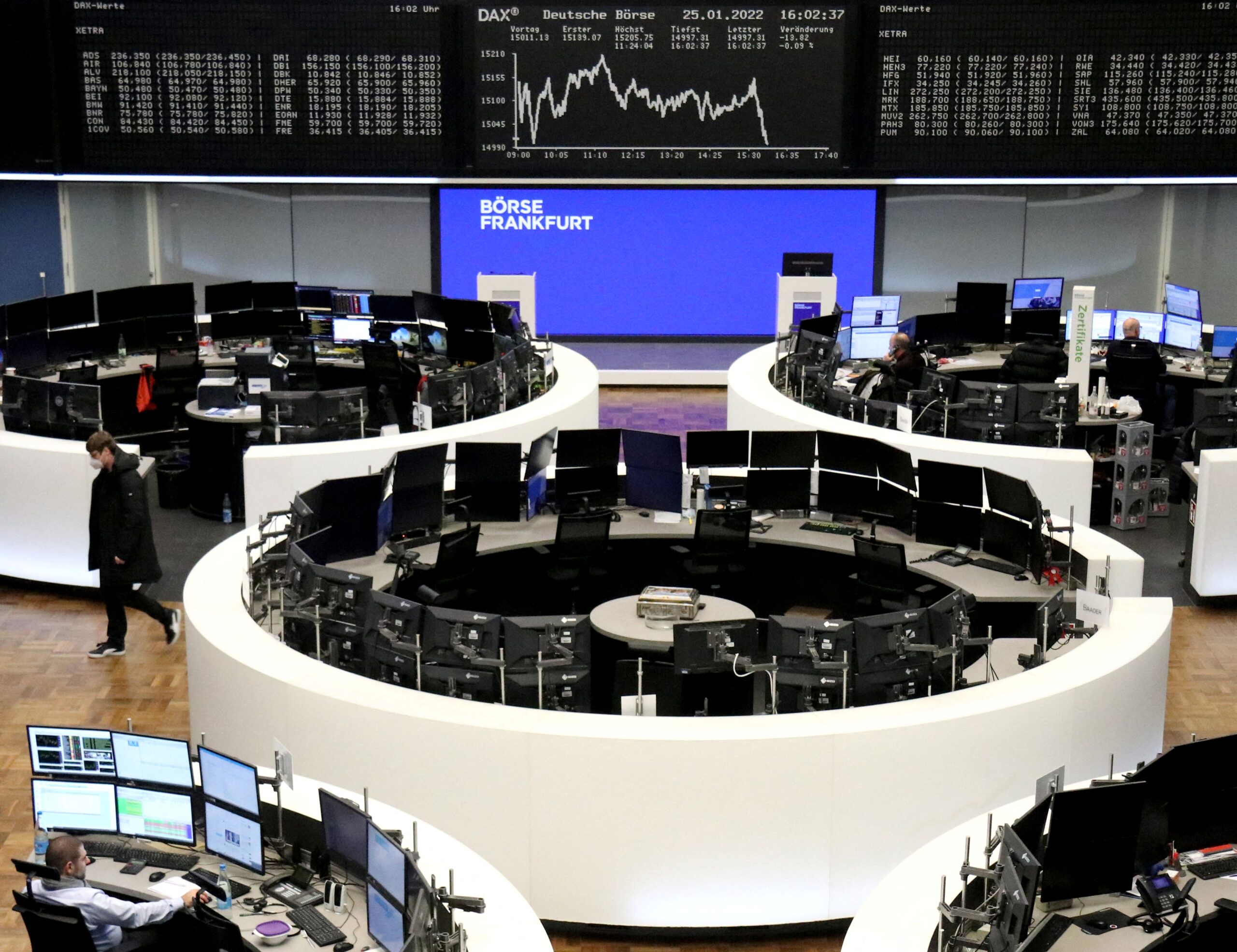 STOXX 600 despenca após Trump ameaçar UE e Apple com tarifas