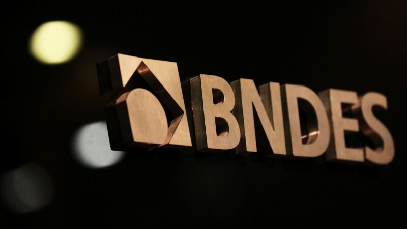 BNDES divulga aprovados para concurso; confira como acessar lista