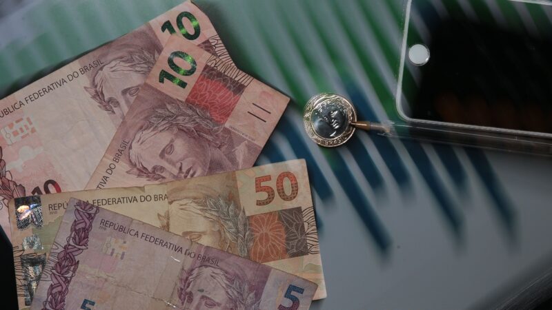 Dívida pública avança 12,2% e alcança R$ 7,31 trilhões em 2024, diz Tesouro