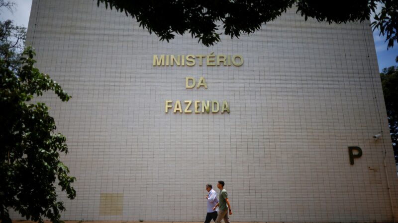 Fazenda vê inflação menos sensível a solavancos cambiais e riscos externos
