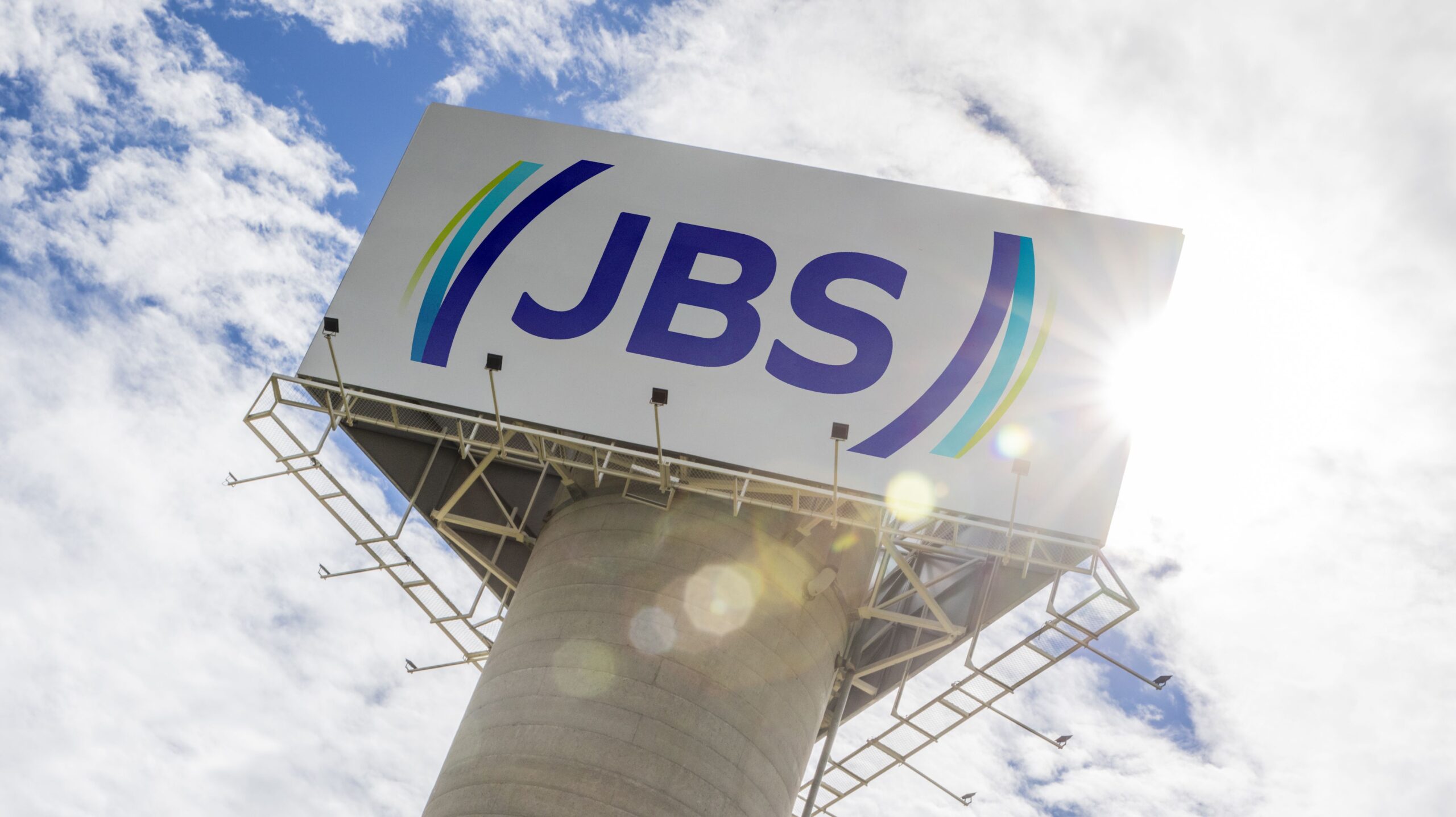 JBS tem lucro de R$ 3,8 bilhões no terceiro trimestre