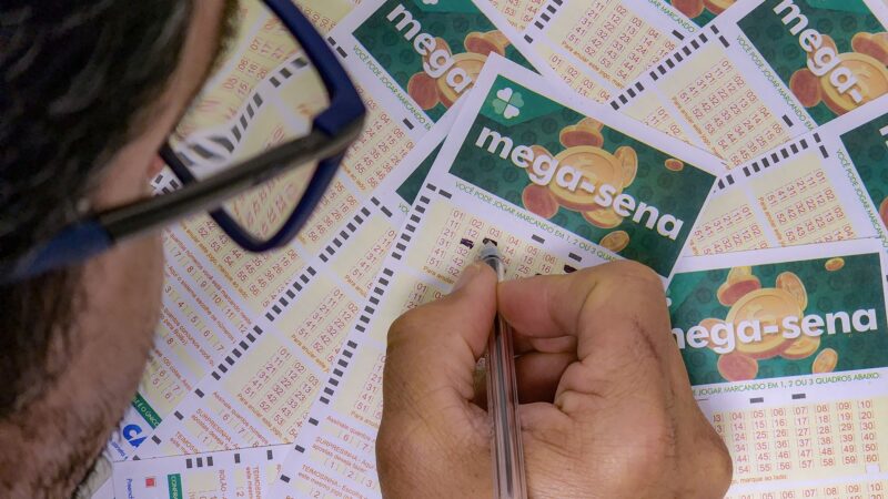Mega-Sena 2820: sorteio deste sábado (25) pode pagar R$ 30 milhões