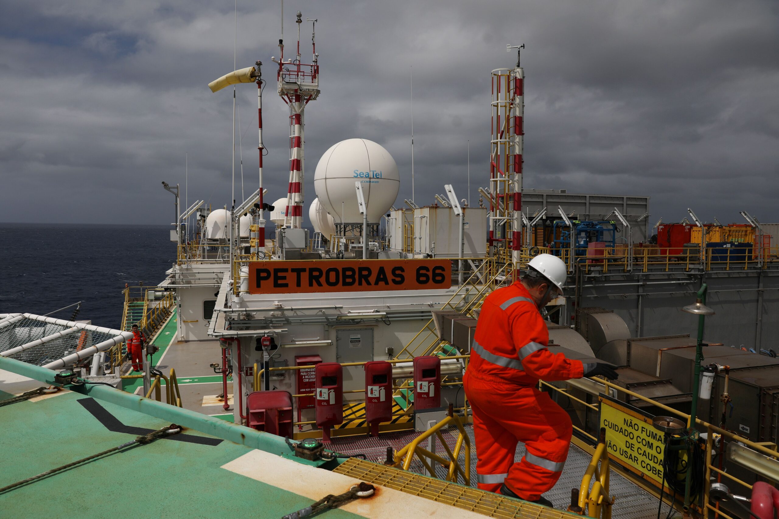 Petrobras elevará foco em exploração e produção em novo plano de negócios, diz CFO