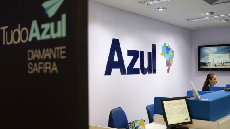 S&P rebaixa Azul para “CCC+“ após resultados fracos no 1º semestre