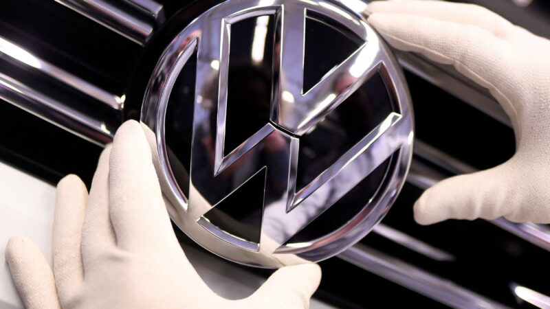 Volkswagen faz parceria com Google para assistente de IA automotivo