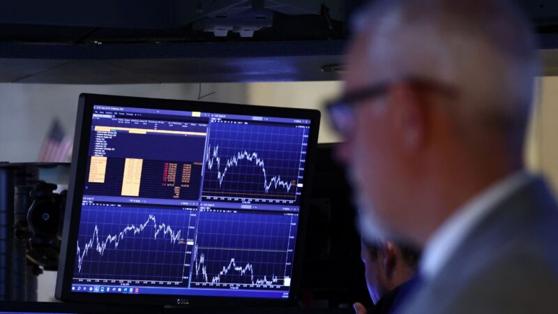 Bolsas de NY fecham em queda após CPI e antes do início da temporada de balanços
